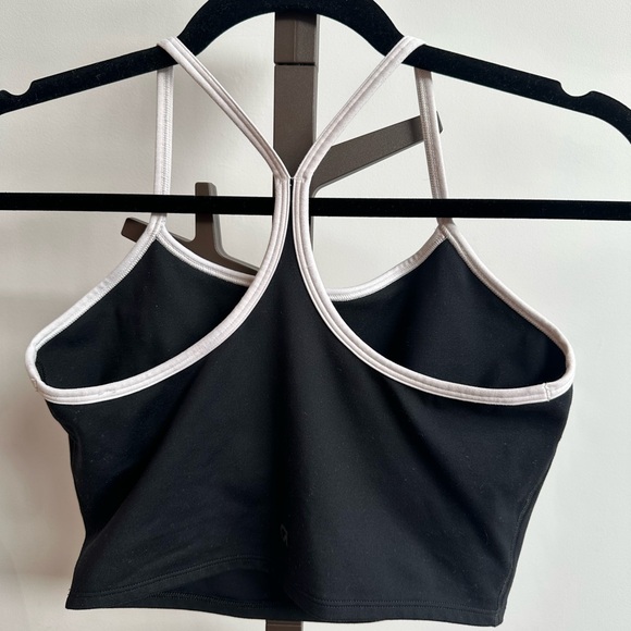 GAP Black and White Strappy Longline Sports Bra - Picture 2 of 3